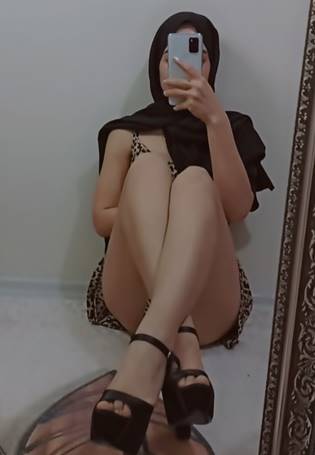 Kapalı Escort Bayan Duyguyla Heyecan Sizi Bekliyor